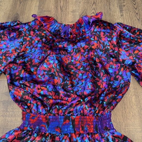 ASSORTI Floral V-Neck Dress in Red and Blue - Picture 8 of 13